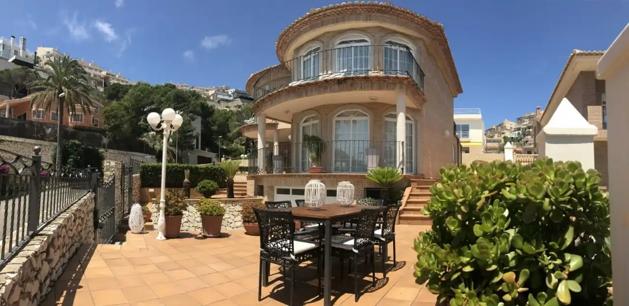 Villa avec terrasse à vendre à Carrer del Pare Quinto