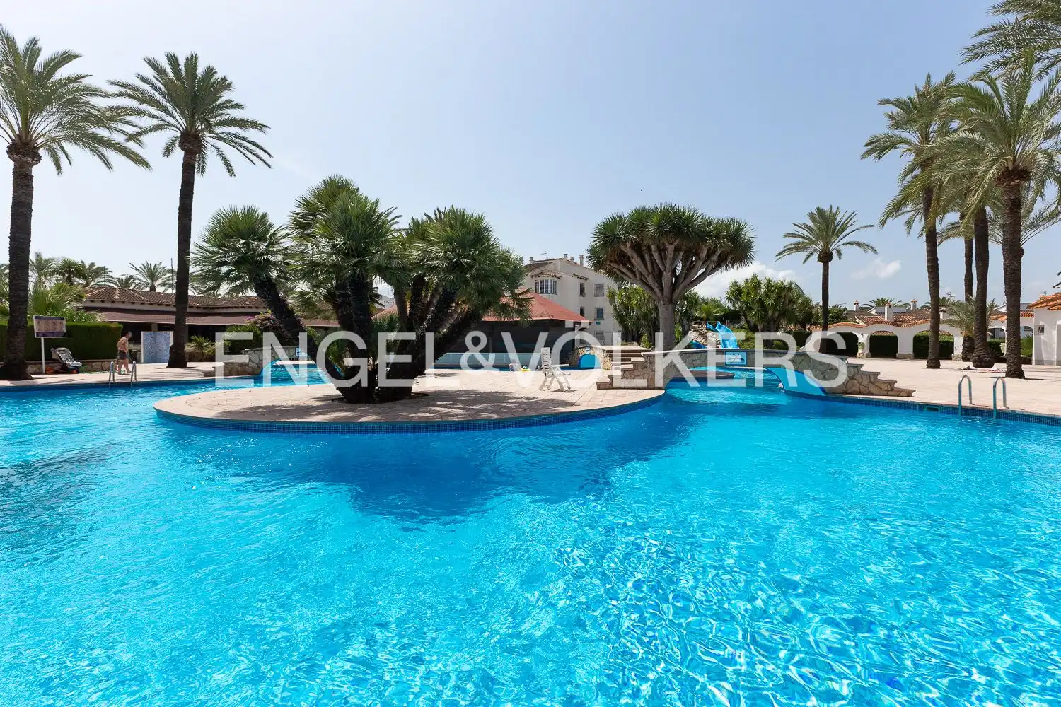 Piscina de Apartament de lloguer en Dénia amb Aire condicionat, Calefacció i Terrassa