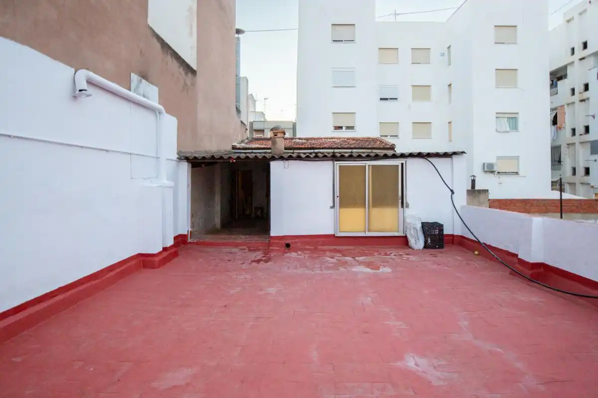 Vista exterior de Planta baixa en venda en Sagunto / Sagunt amb Calefacció, Terrassa i Traster