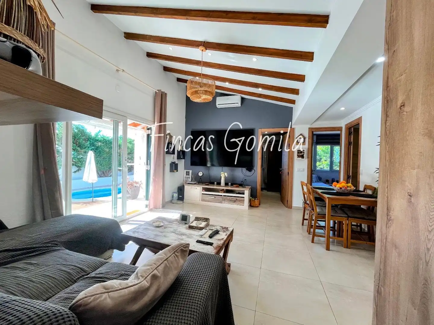 Living room of Houses for sale in Alaior  with Air Conditioner, Heating and Private garden
