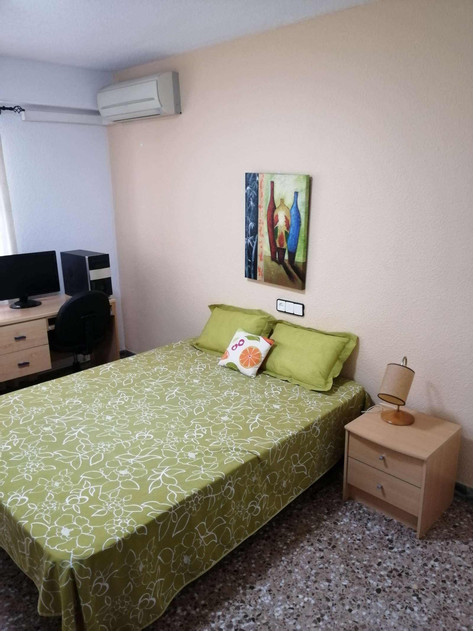 Flat to share in Safranar