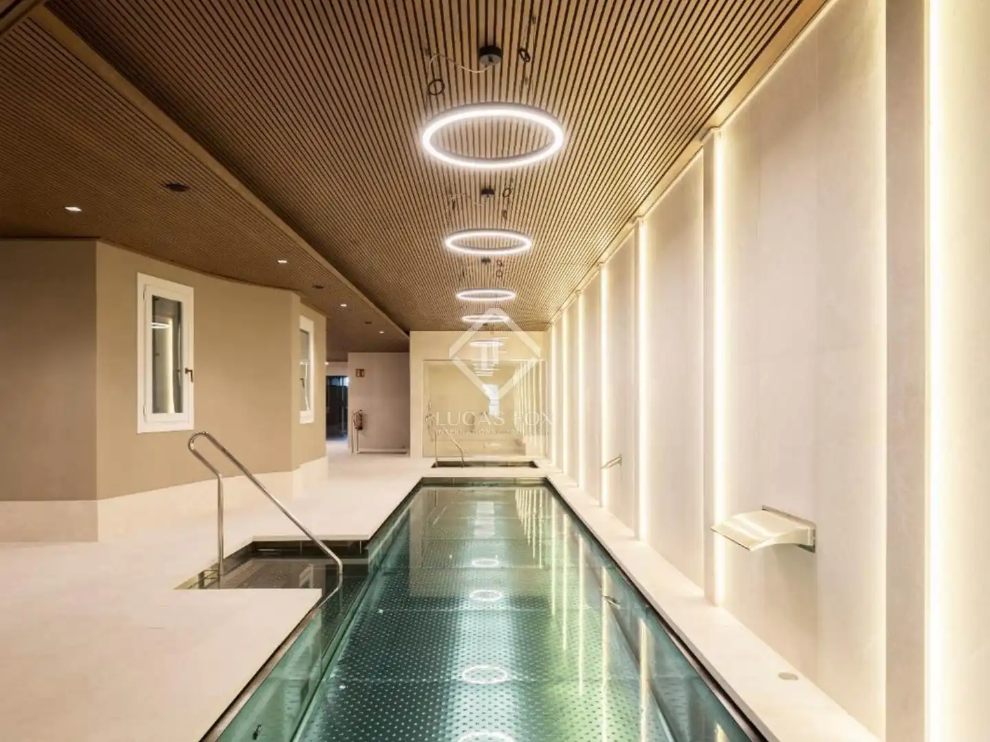 Swimming pool of Attic for sale in Madrid  with Air Conditioner, Heating and Parquet flooring