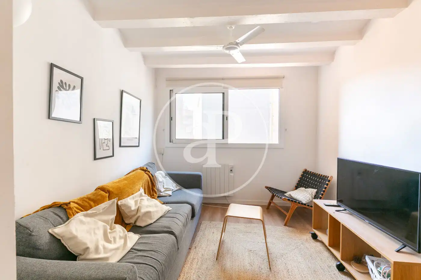 Living room of Flat for sale in  Barcelona Capital  with Heating and Furnished