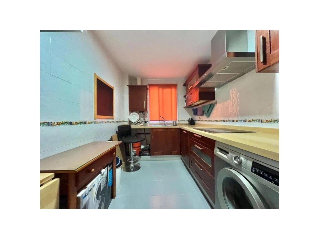 Kitchen of Flat for sale in Dos Hermanas