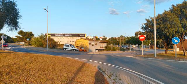 Terreno industrial en Venta en Carrer de Cadaqués, 12 en La Punxa