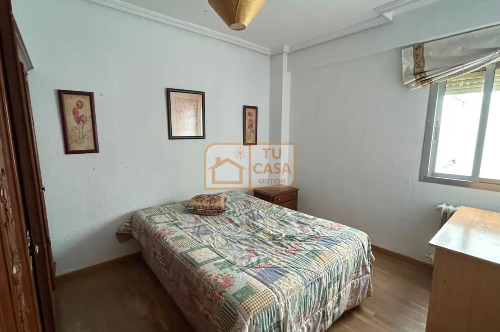 Wohnung zur Miete in Calle Diego María Crehuet, Casco Antiguo