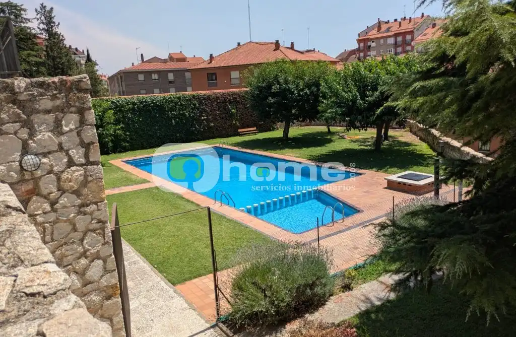 Swimming pool of Flat for sale in Zamora Capital   with Heating, Terrace and Community pool
