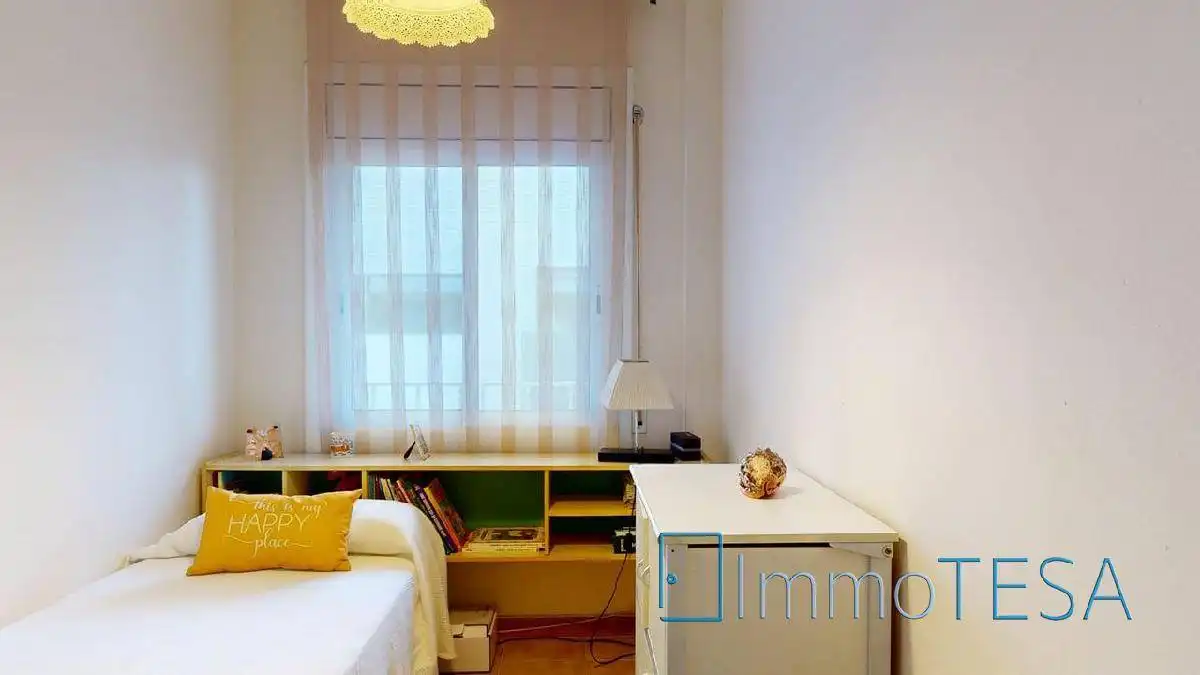 Habitación de Piso en venta en Barberà del Vallès con Calefacción, Trastero y Balcón