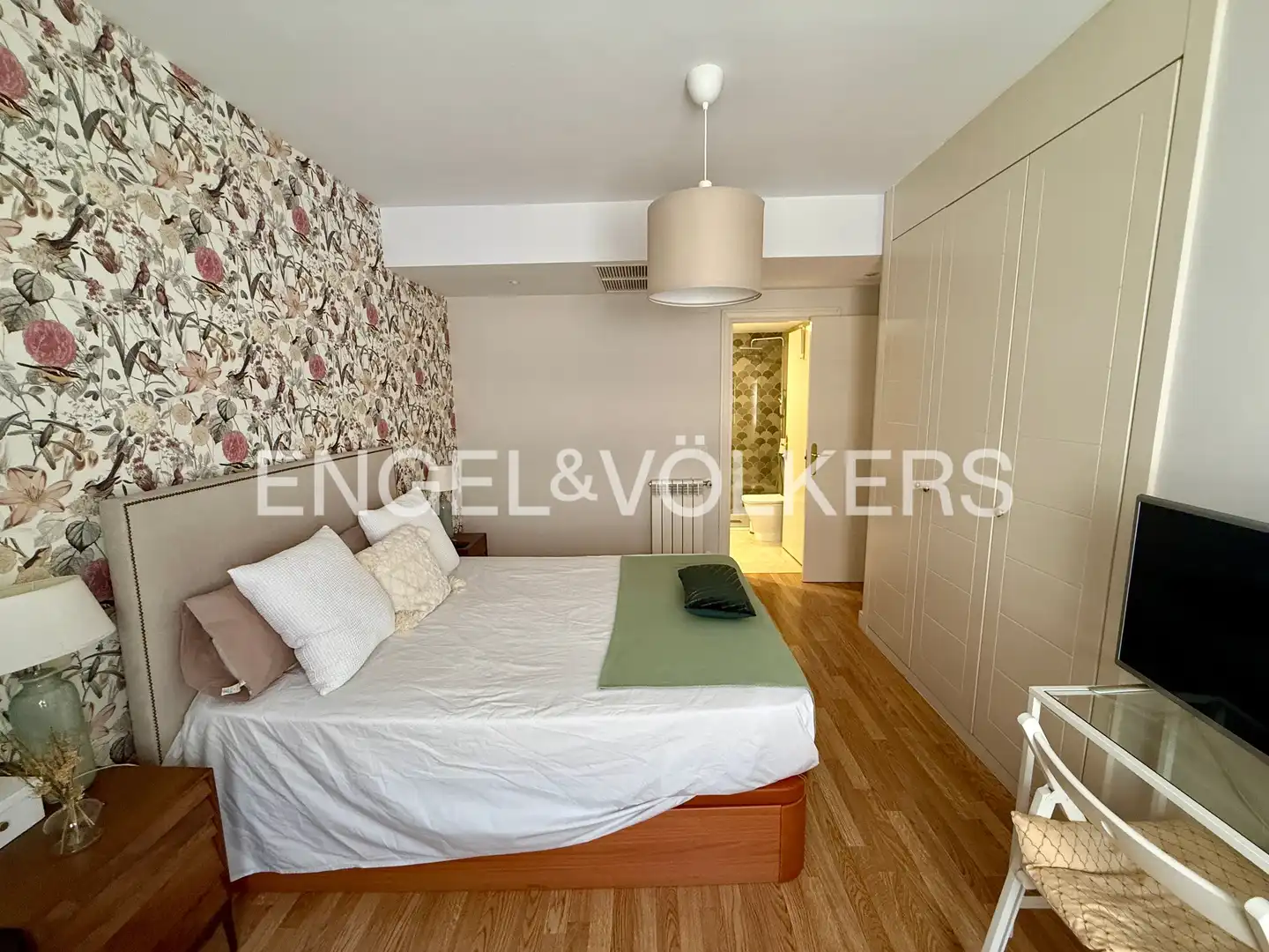 Habitación de Piso de alquiler en Madrid con Calefacción, Parquet y Piscina