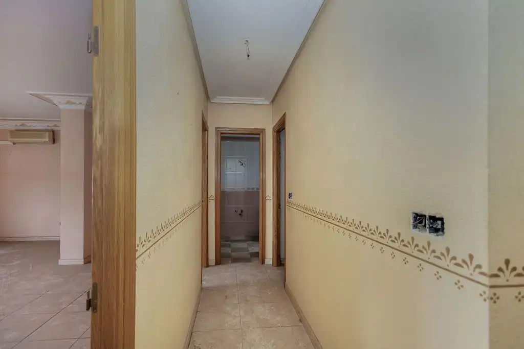 Flat with lift for sale in Av Reyes Católicos, imagen 14