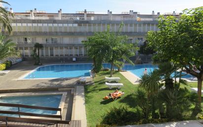 Piscina de Apartament en venda en L'Estartit amb Aire condicionat, Jardí privat i Terrassa