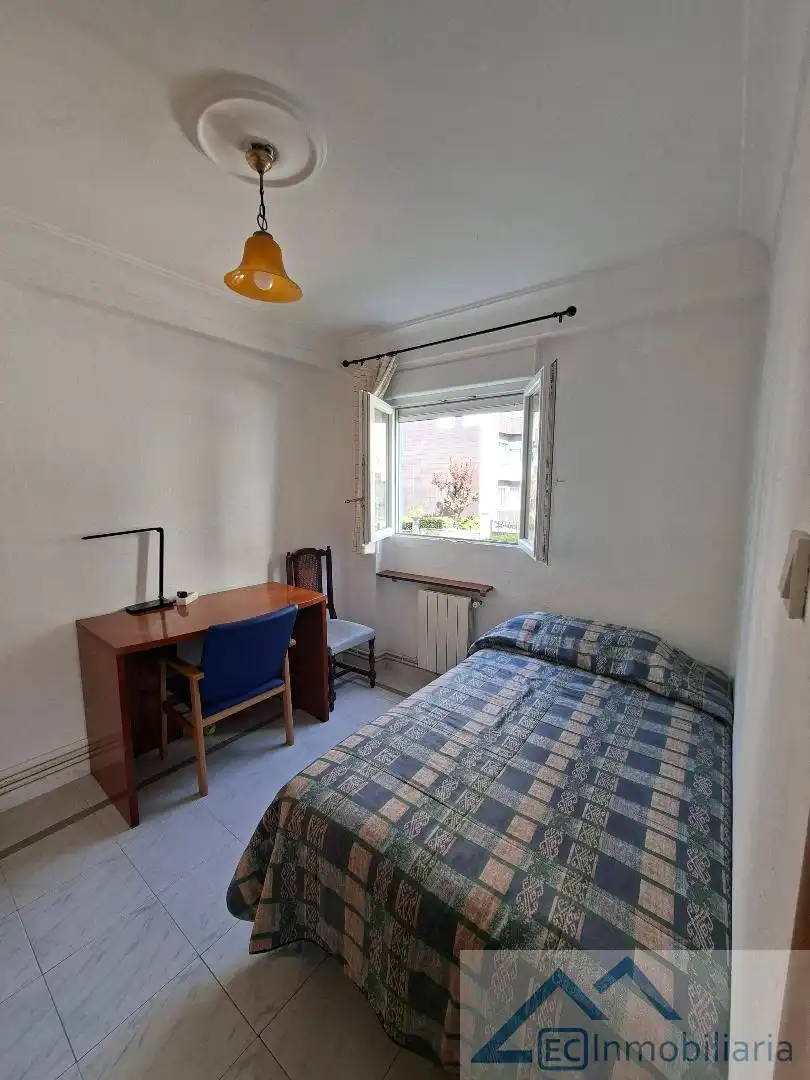 Habitación de Piso en venta en Santander con Calefacción