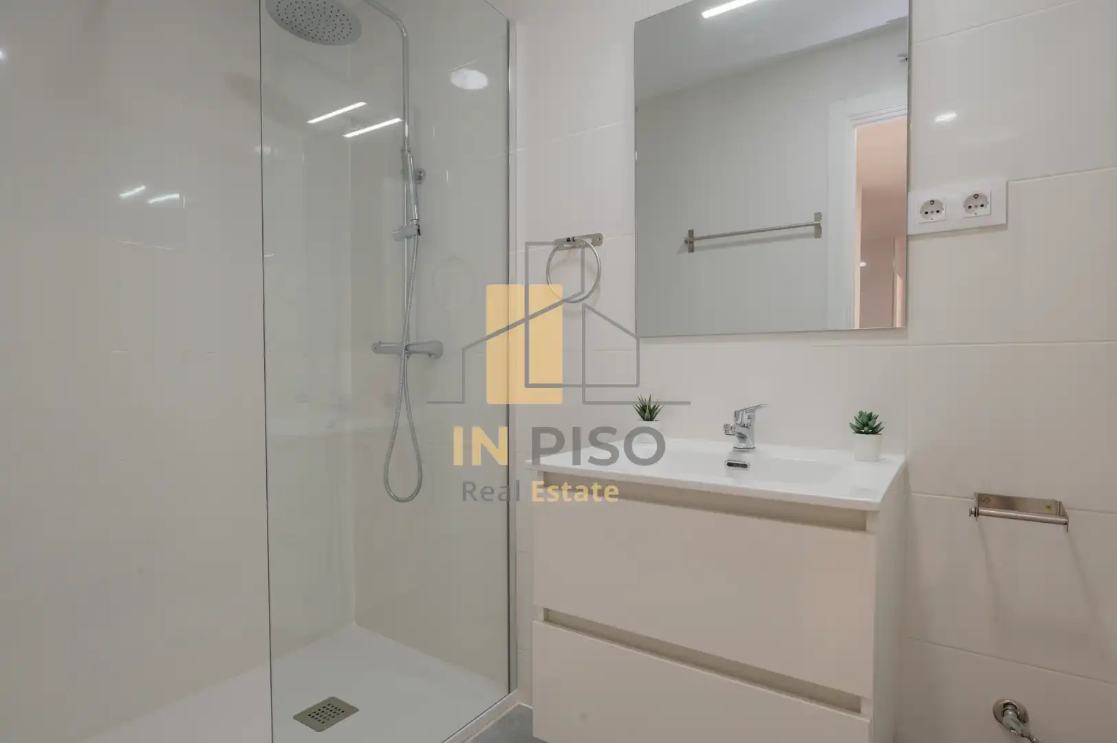 Baño de Piso en venta en Aranjuez con Amueblado y Internet