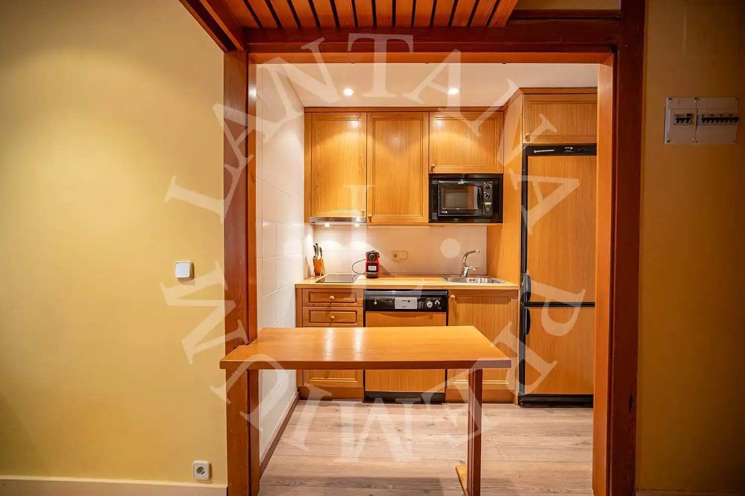 Cocina de Apartamento en venta en Naut Aran con Calefacción, Parquet y Amueblado