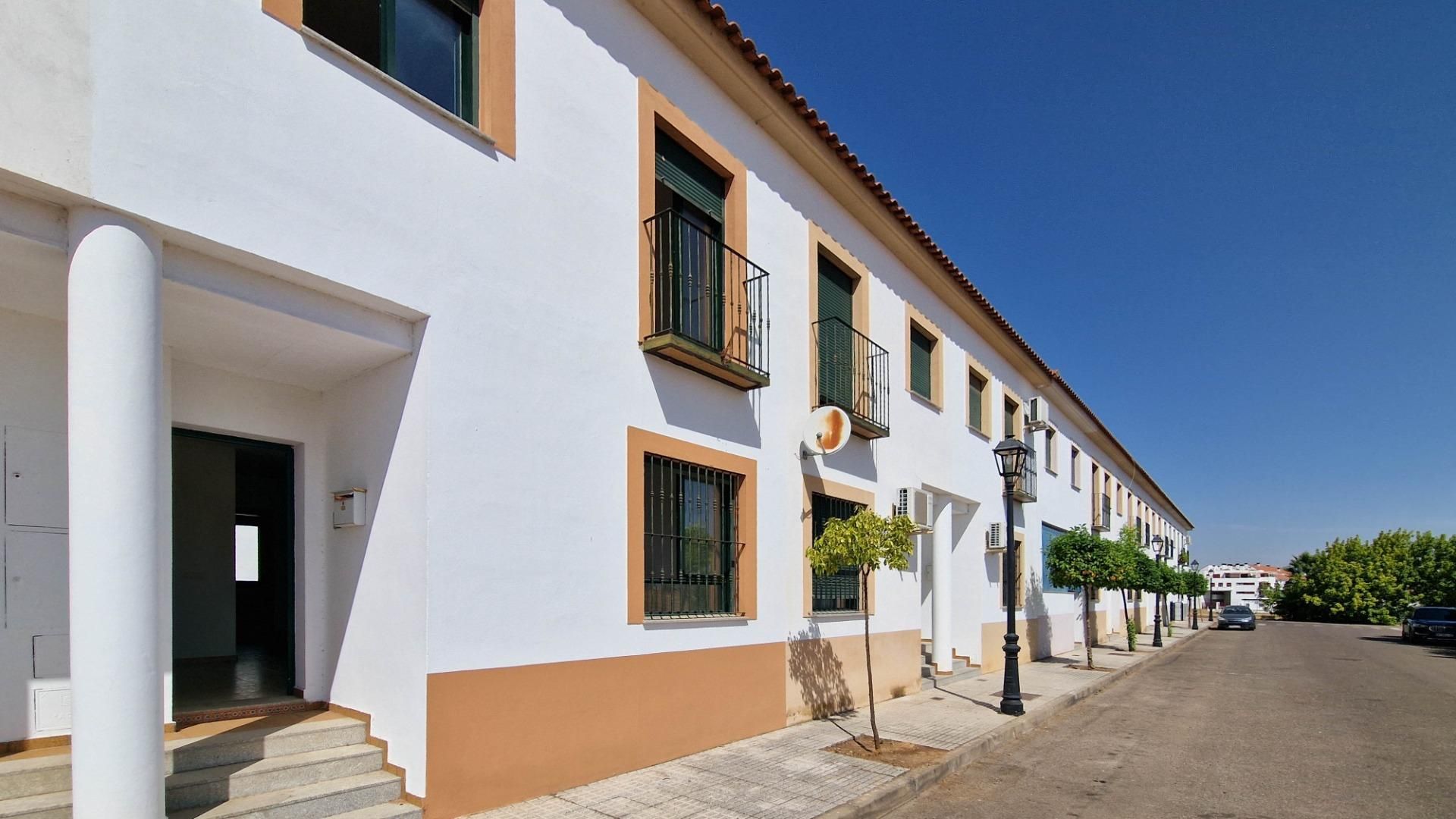 Casa adosada en venda a Calle de Malta, Olivenza