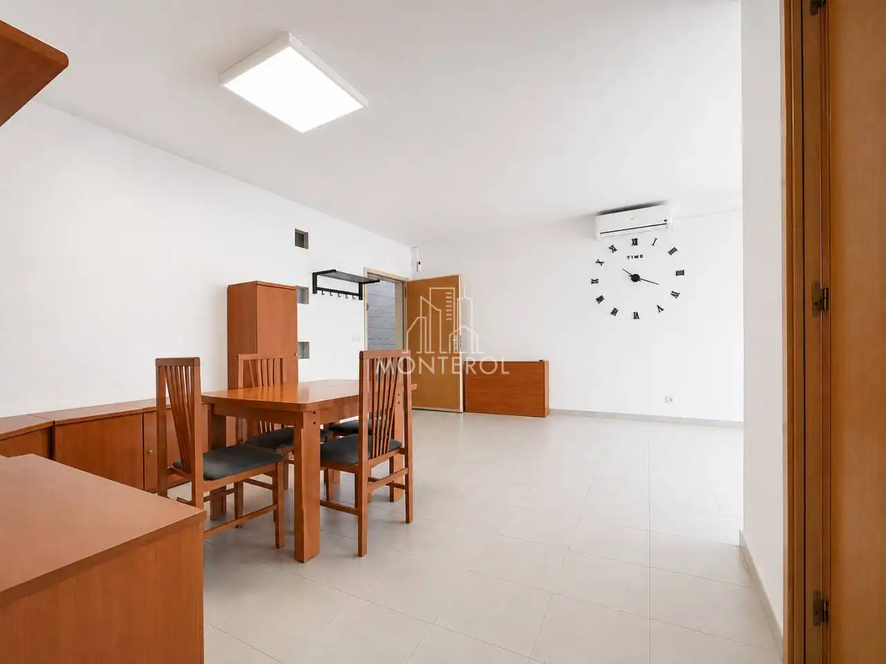 Exterior view of Flat for sale in Terrassa  with Air Conditioner, Heating and Terrace