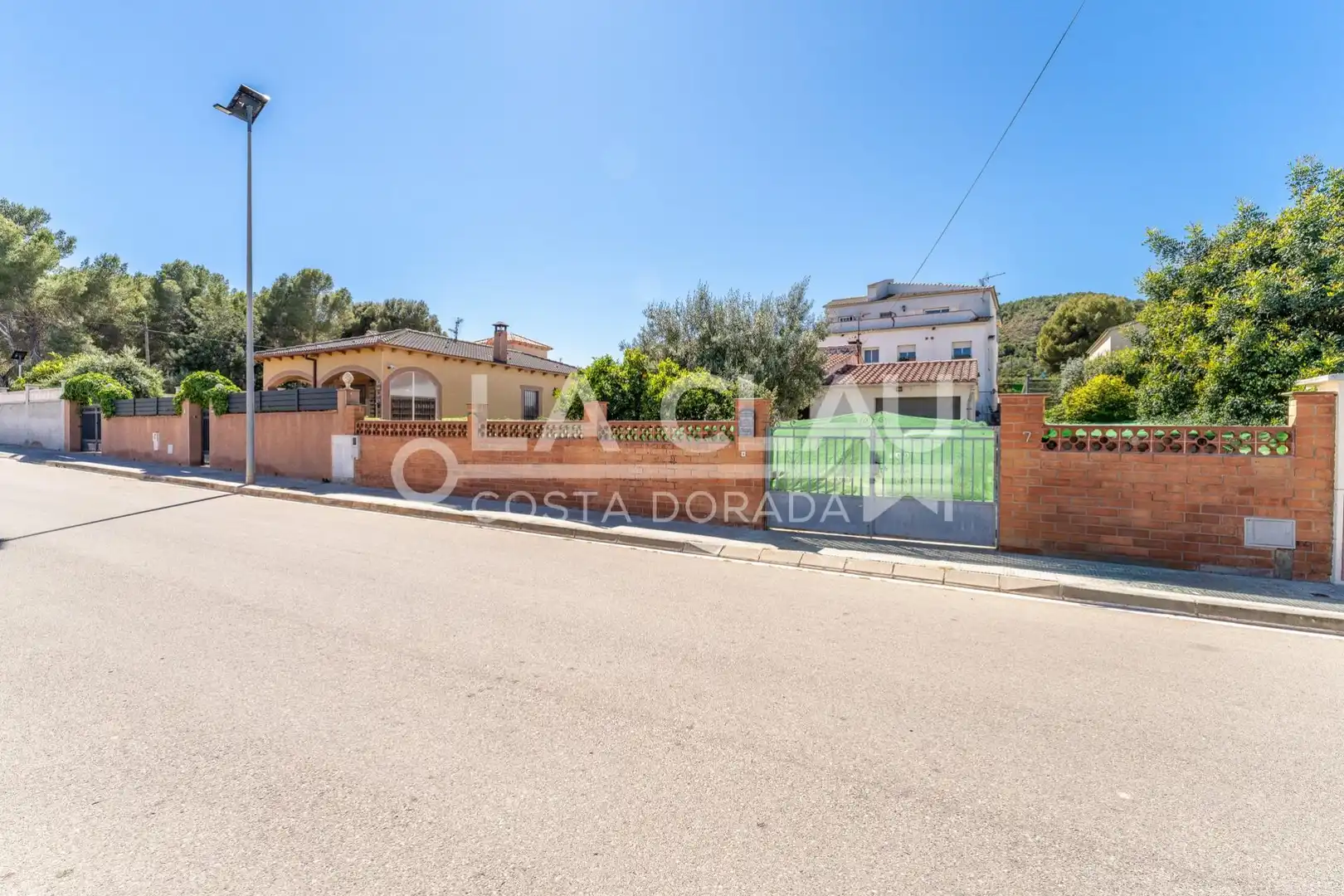 Vista exterior de Casa o xalet en venda en El Vendrell amb Calefacció, Jardí privat i Terrassa
