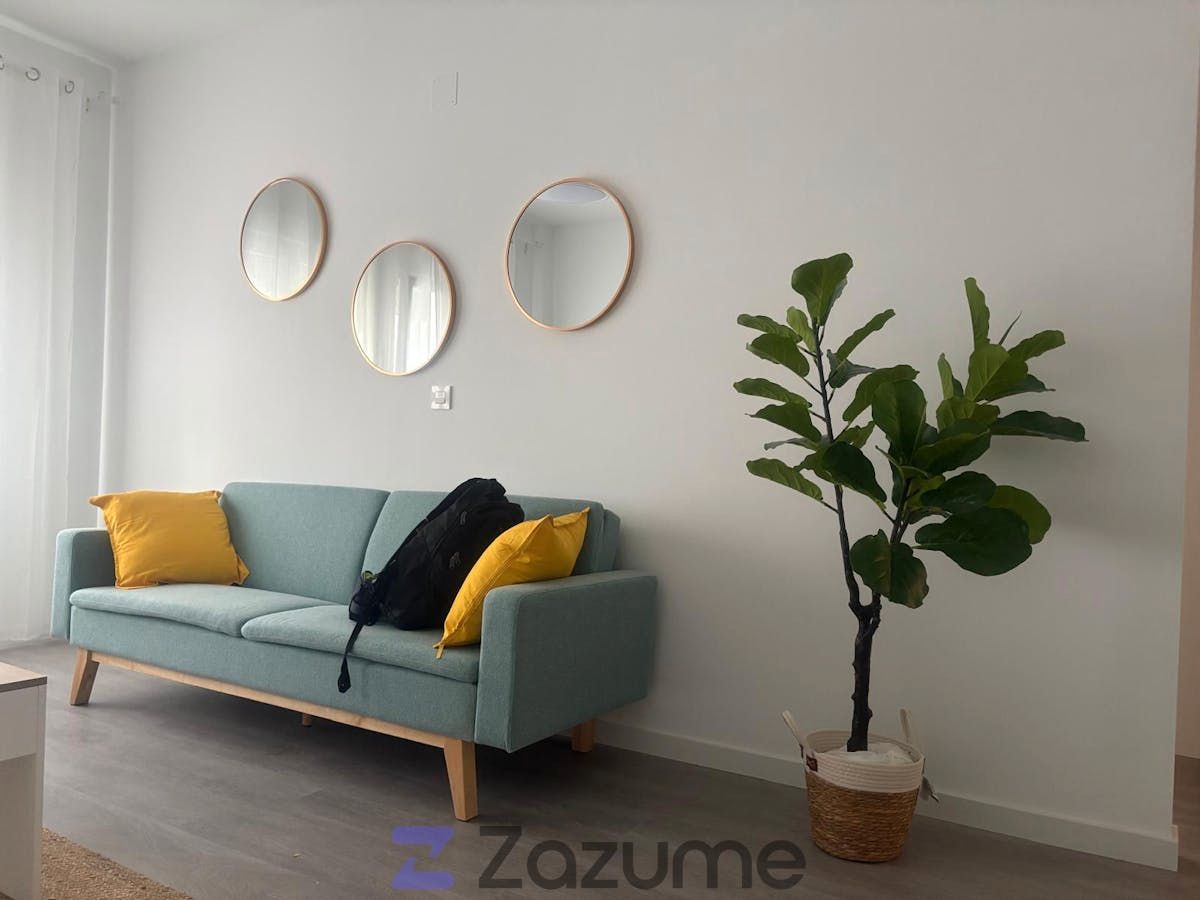 Sala d'estar de Pis de lloguer en Las Gabias amb Aire condicionat, Calefacció i Jardí privat