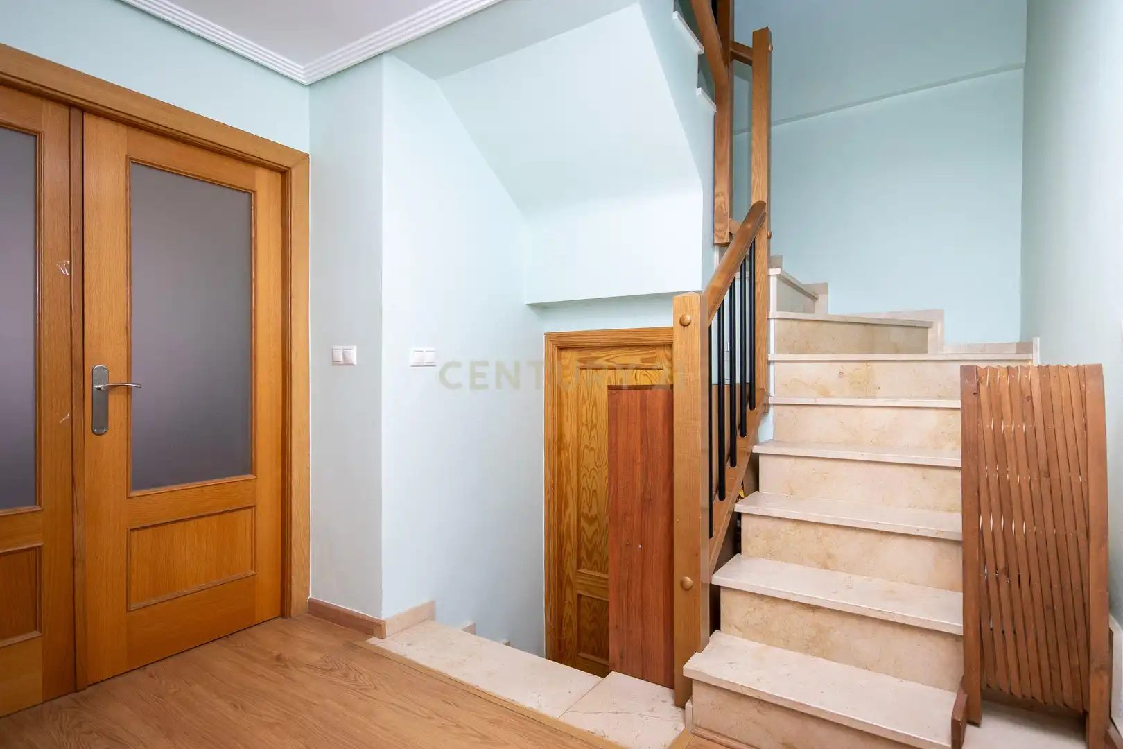 Casa adosada en venta en Alicante / Alacant con Aire acondicionado, Balcón y Piscina comunitaria