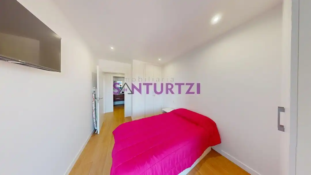 Schlafzimmer von Wohnung zum Verkauf in Santurtzi  mit Heizung, Terrasse und Möbliert