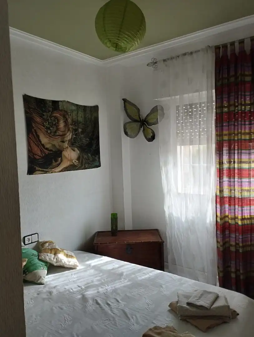 Habitación de Apartamento de alquiler en Torrevieja con Calefacción, Piscina y Amueblado