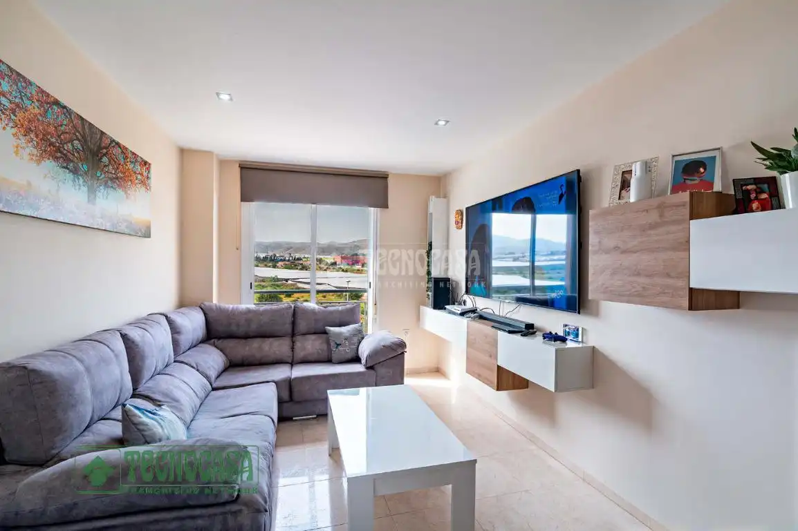 Sala de estar de Piso en venta en El Ejido con Aire acondicionado