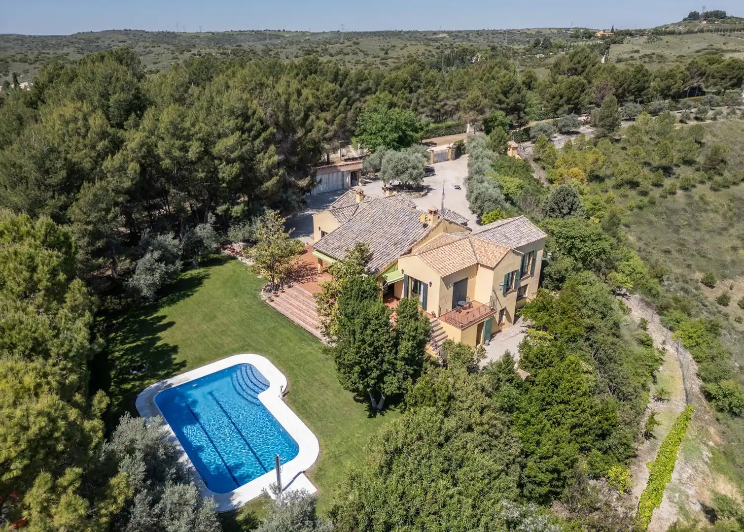 Exterior view of Country homes for sale in Chinchón  with Air Conditioner, Heating and Private garden