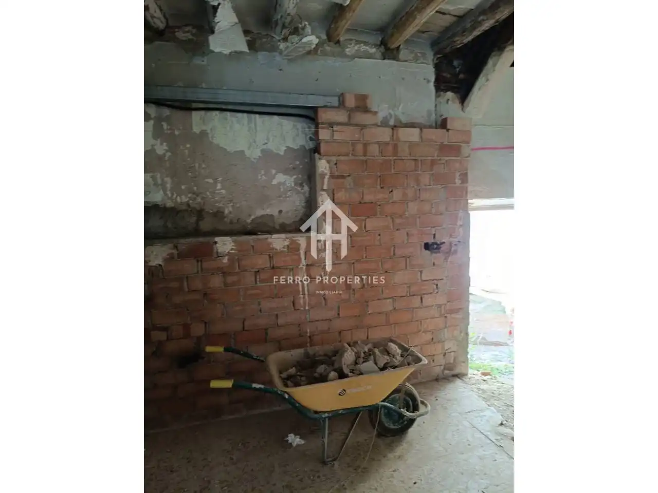 Casa adosada en venda en Chimeneas