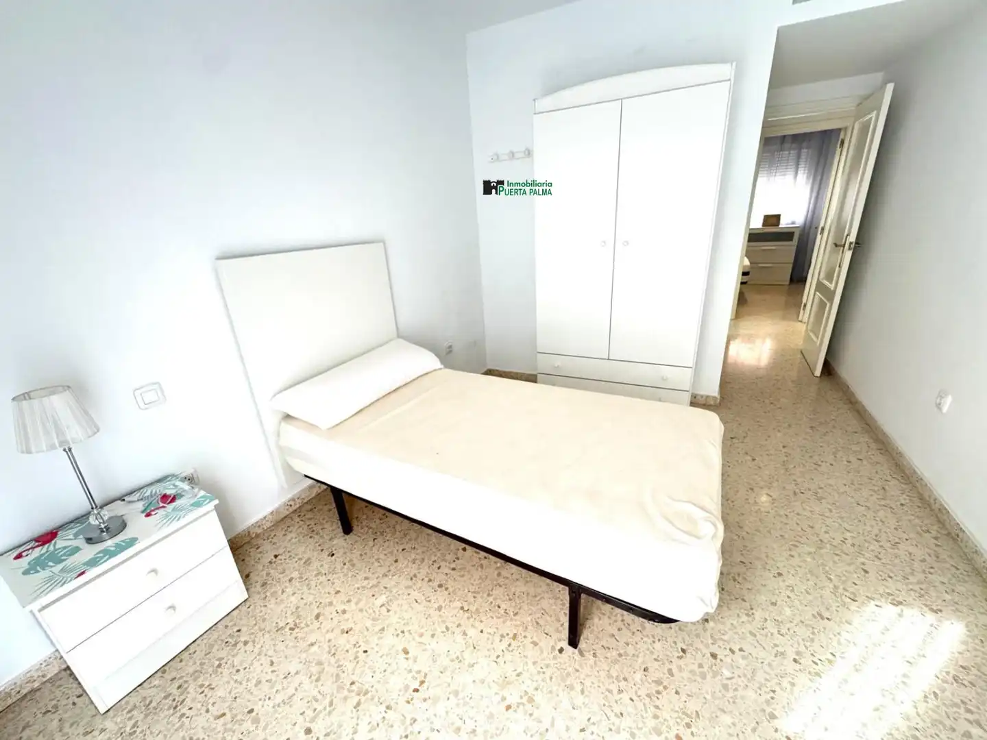 Habitación de Piso de alquiler en Badajoz con Aire acondicionado, Calefacción y Amueblado