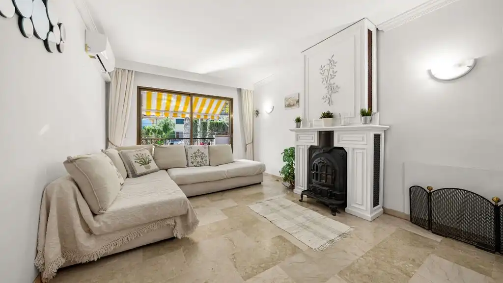 Sala d'estar de Apartament en venda en Calvià amb Aire condicionat i Terrassa