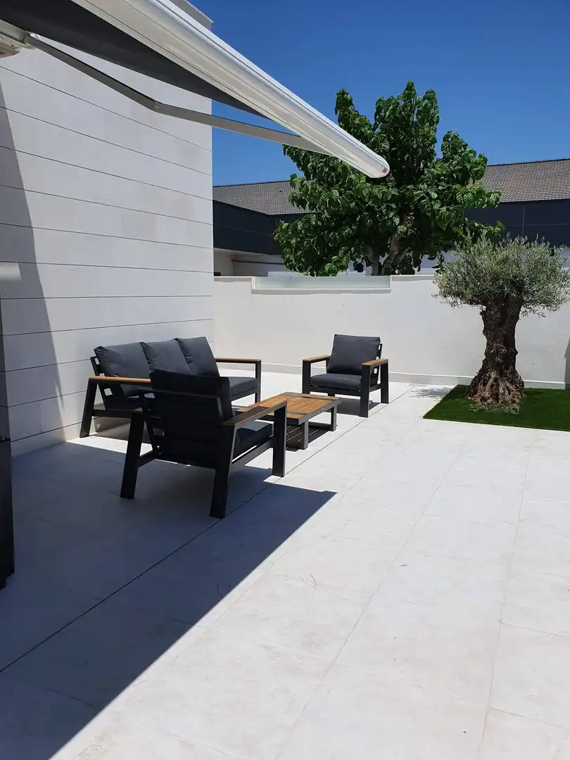 Terrassa de Casa o xalet en venda en Pilar de la Horadada amb Aire condicionat, Calefacció i Jardí privat