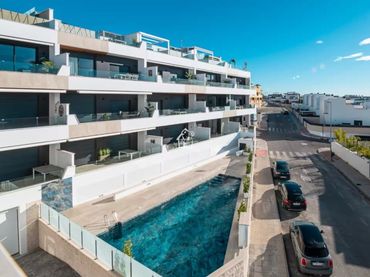 Apartment with balcony to rent in Benijófar
