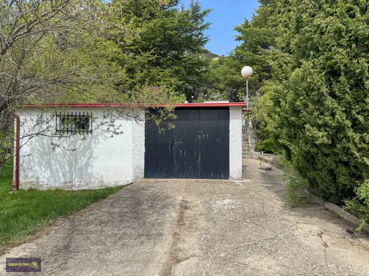 Parking de Casa o chalet en venta en La Cabrera con Aire acondicionado, Calefacción y Jardín privado