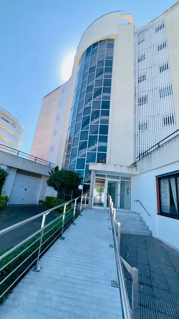 Vista exterior de Piso en venta en L'Estartit con Terraza, Amueblado y Lavadora