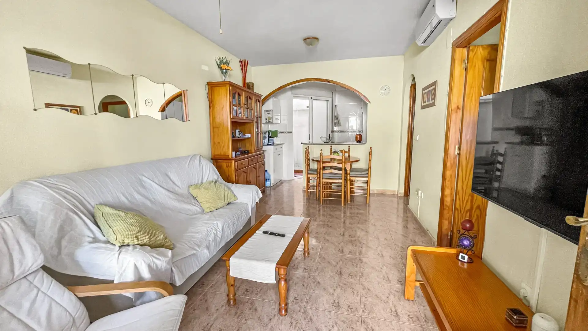 Sala de estar de Planta baja en venta en Orihuela con Aire acondicionado, Terraza y Piscina