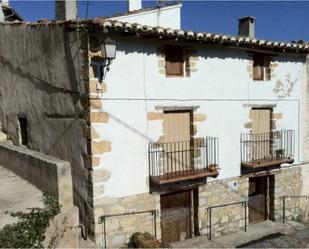 Vista exterior de Casa o xalet en venda en Vallibona amb Terrassa i Moblat