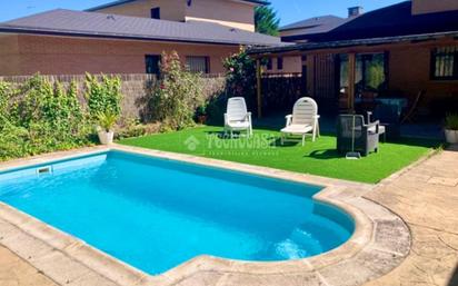 Piscina de Casa o xalet en venda en Cabanillas del Campo amb Calefacció i Piscina