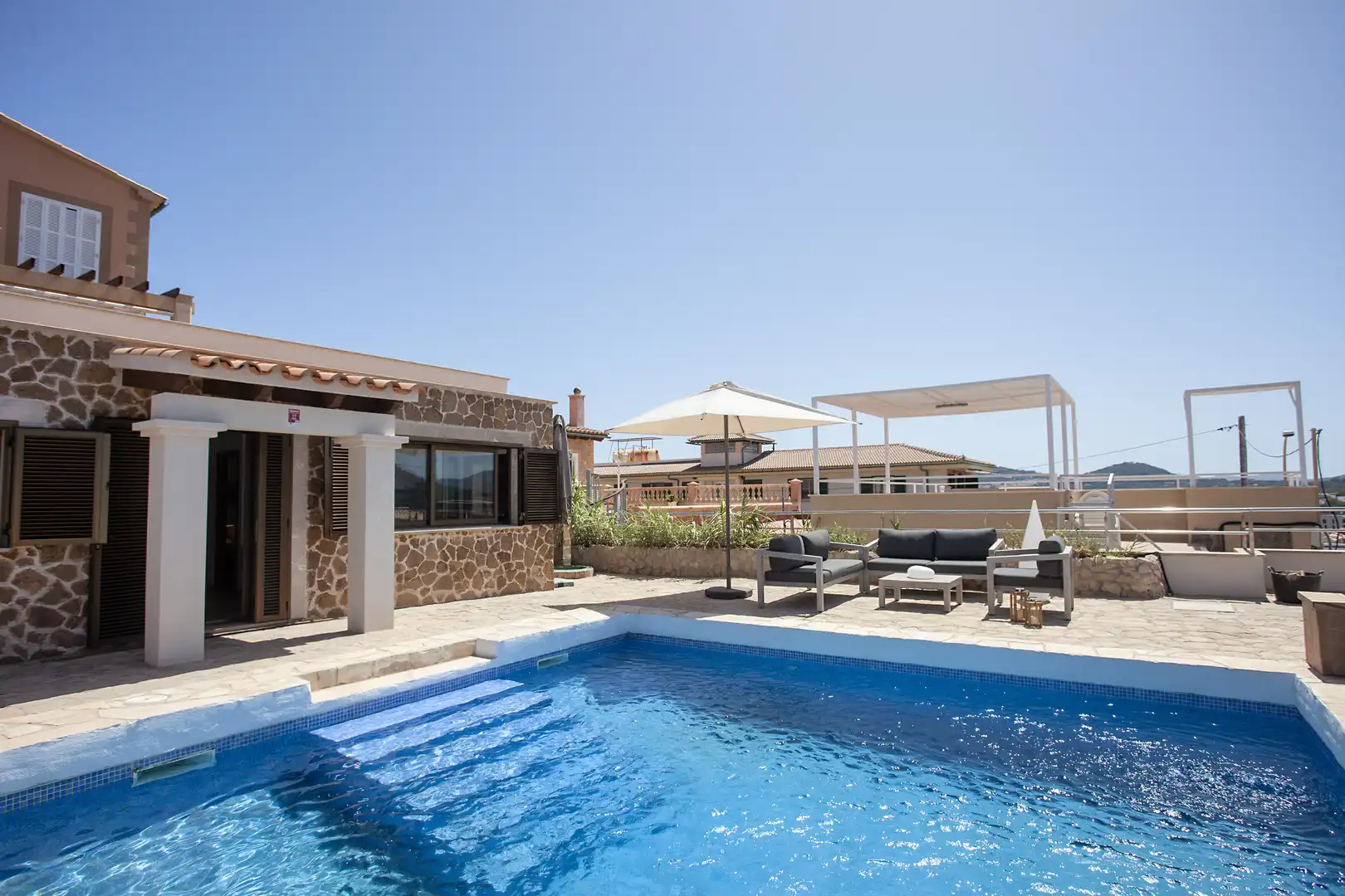 Piscina de Finca rústica en venta en Capdepera con Aire acondicionado, Calefacción y Terraza