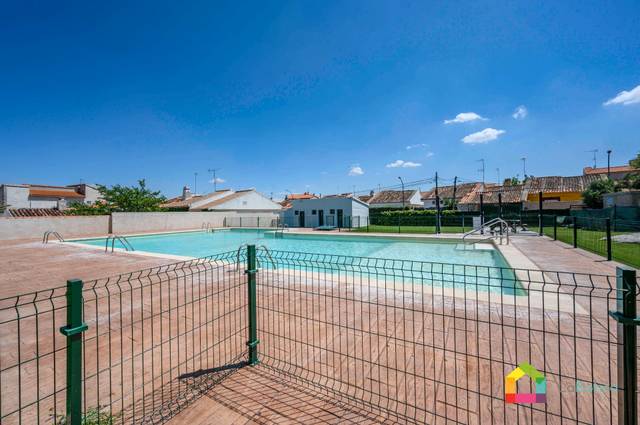 Casa-chalet en Alquiler en Orgaz