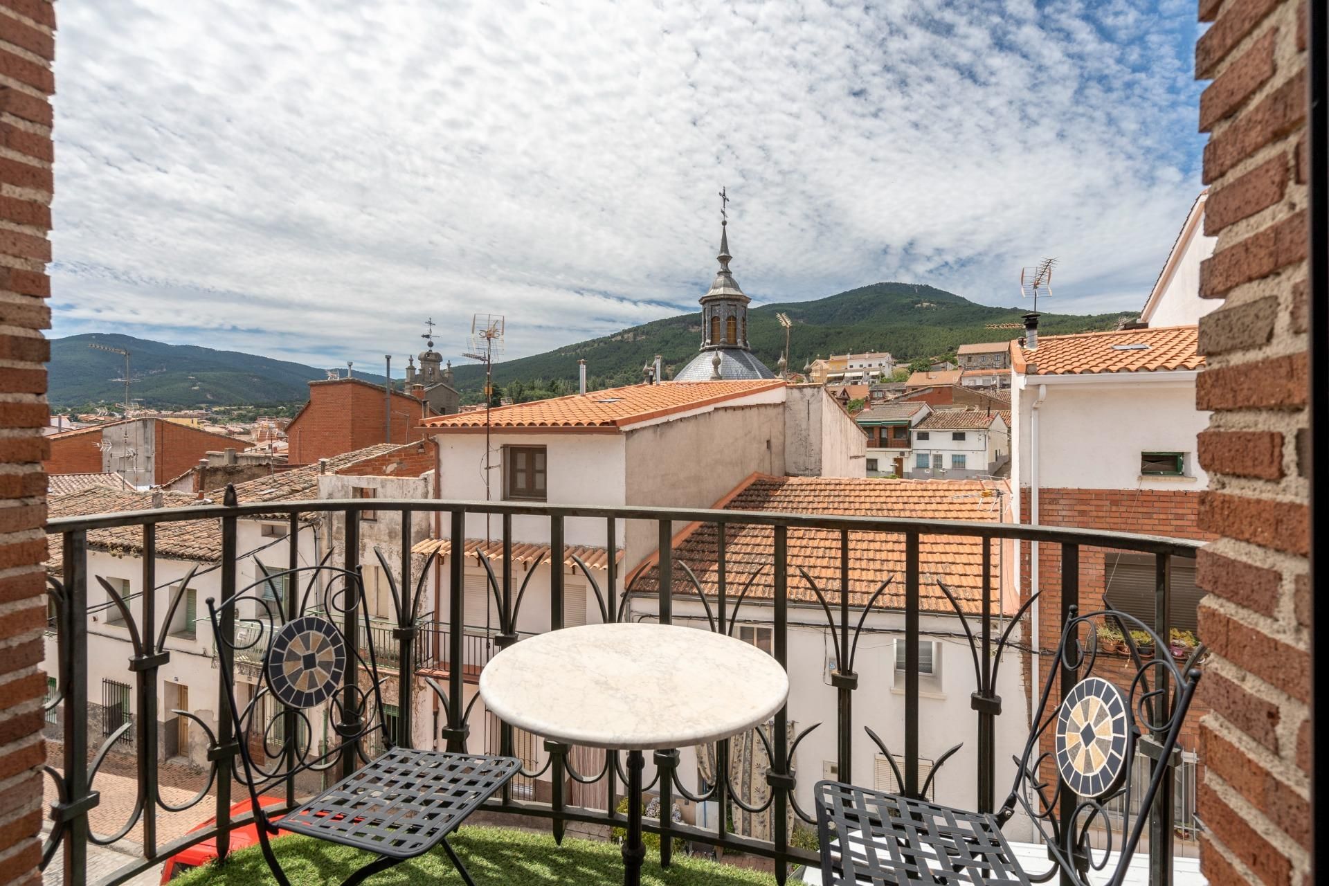 Terrassa de Casa adosada en venda en El Tiemblo  amb Aire condicionat, Calefacció i Terrassa