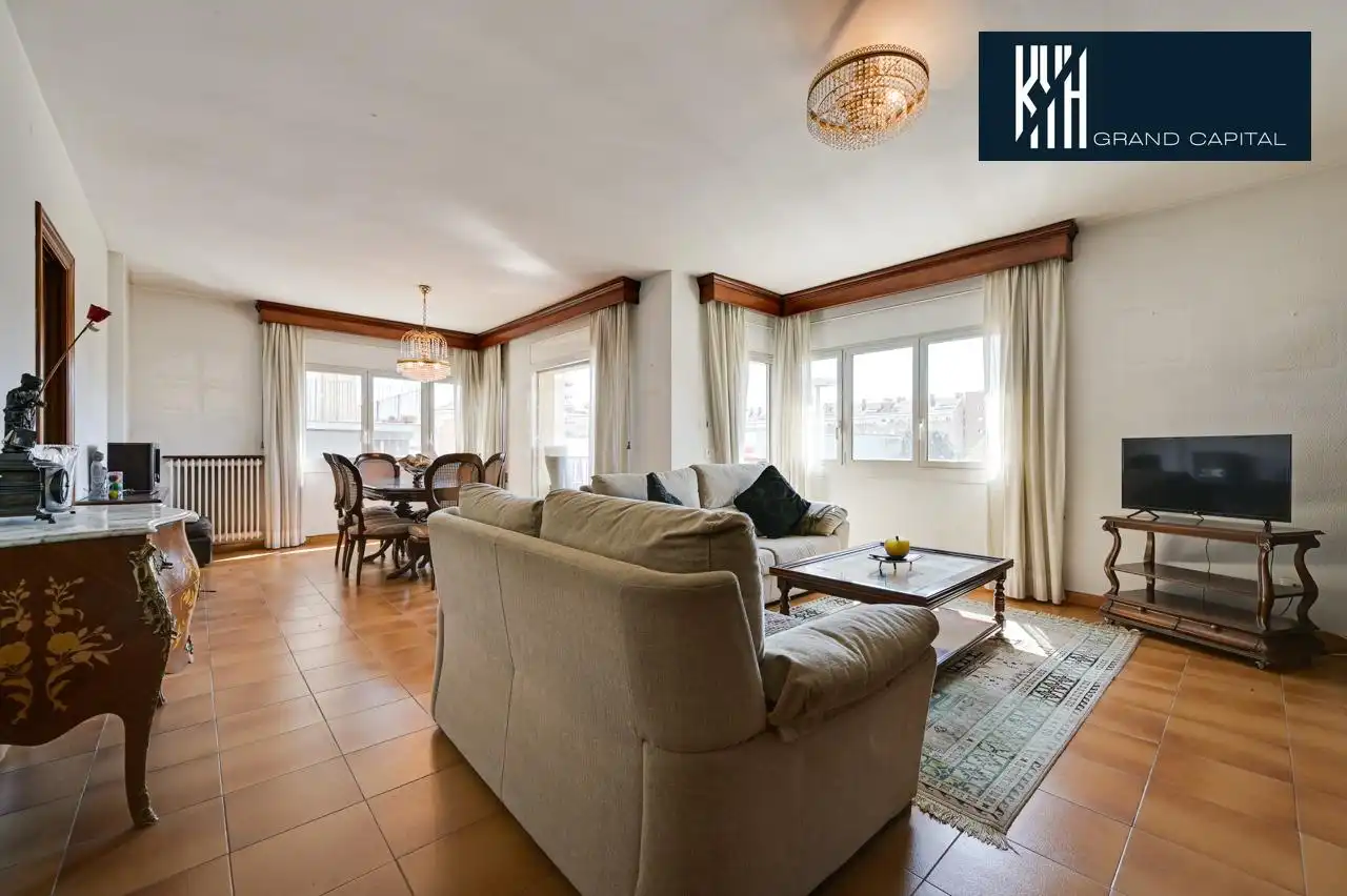 Appartamento con terrazza in vendita a Carrer Carrer Balmes, imagen 5