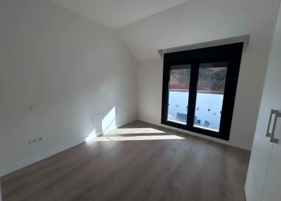 Habitación de Piso en venta en Campo Real con Aire acondicionado y Calefacción