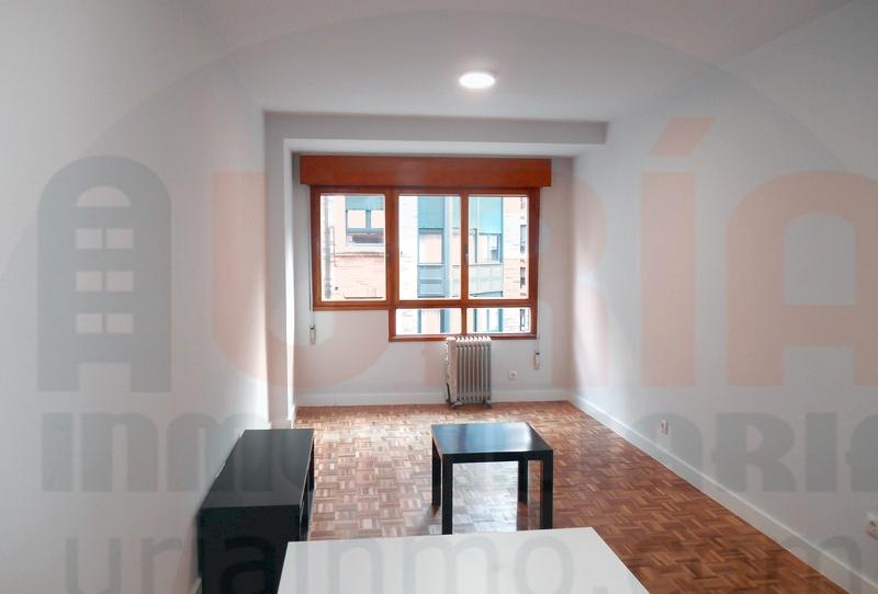 Foto 1 de Piso de alquiler en Calle la Lila, 23, Salesas - Foncalada - Campoamor, Asturias