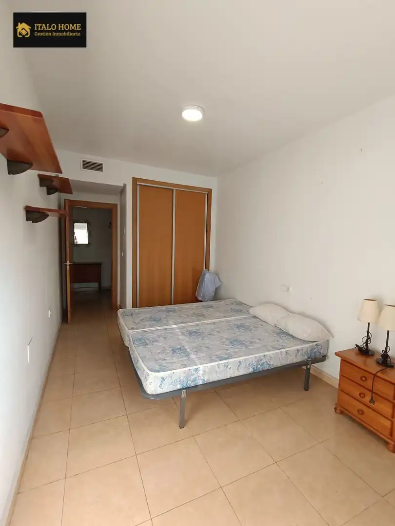Habitación de Piso de alquiler en Murcia con Trastero y Amueblado