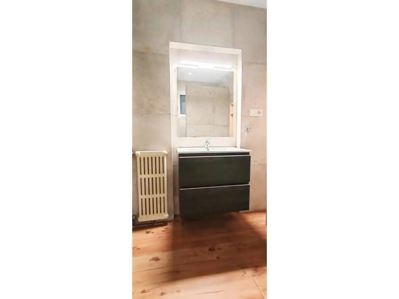 Baño de Piso en venta en Girona con Aire acondicionado, Calefacción y Parquet