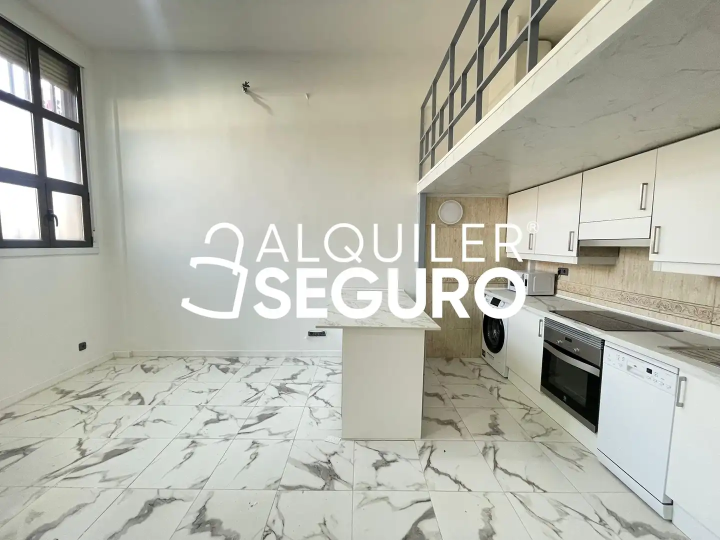 Kitchen of Flat for rent in  Madrid Capital  with Heating