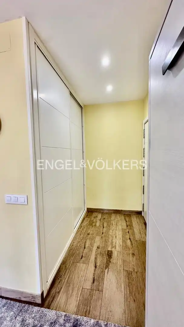 Flat for rent in Madrid  with Air Conditioner, Heating and Furnished