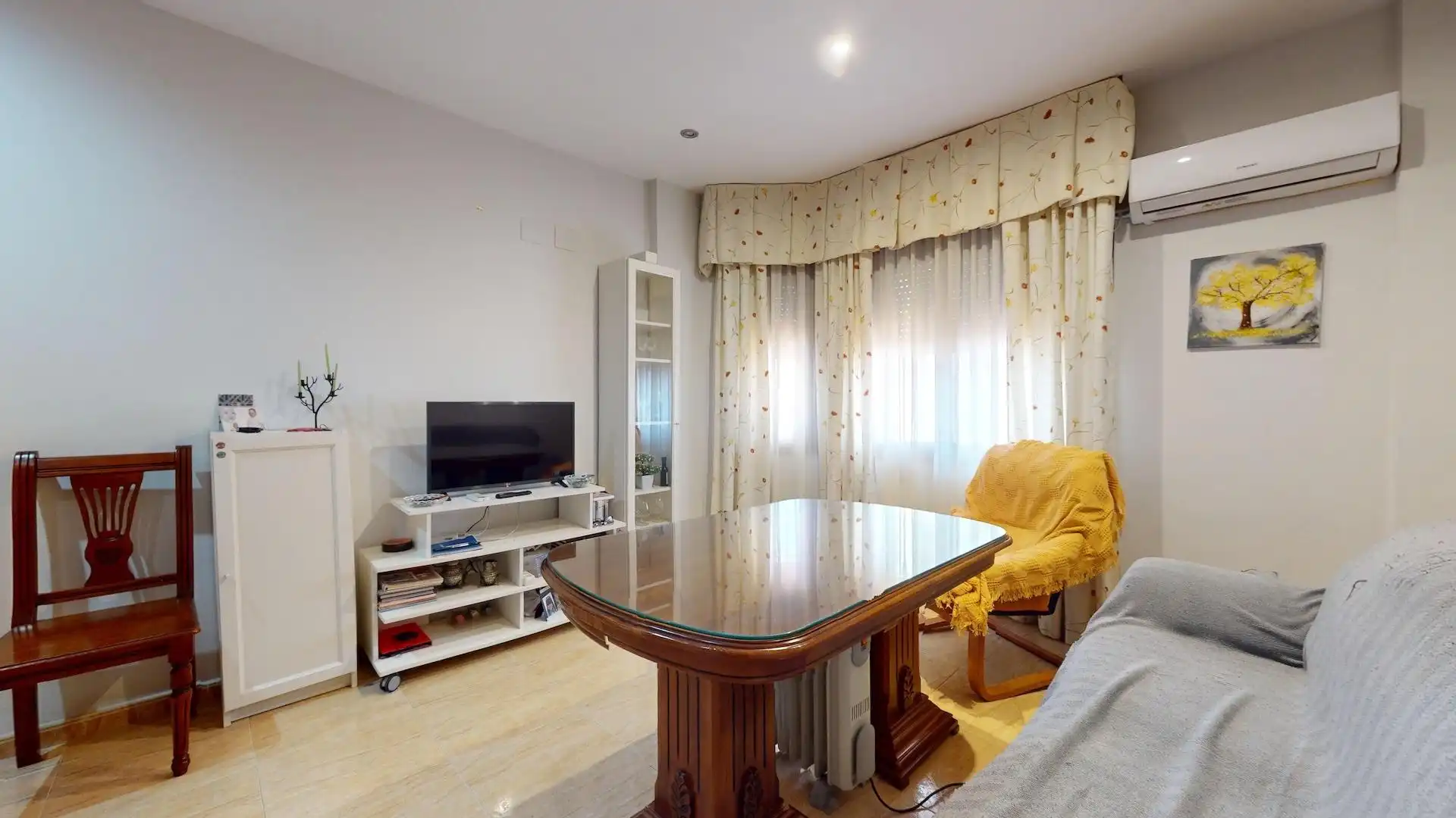 Sala d'estar de Casa adosada en venda en La Victoria