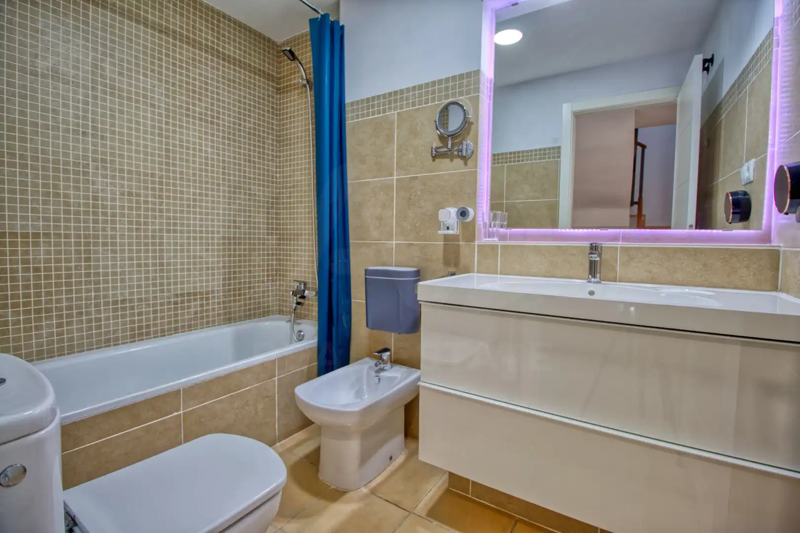 Casa aparellada amb piscina en venda a Torremuelle, imagen 12
