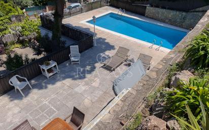 Piscina de Casa o xalet en venda en Vallirana amb Calefacció, Jardí privat i Terrassa